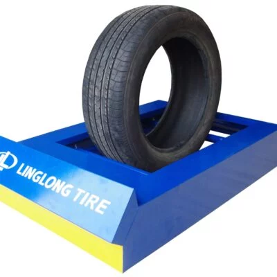 Display stand for automotive supplies and accessories